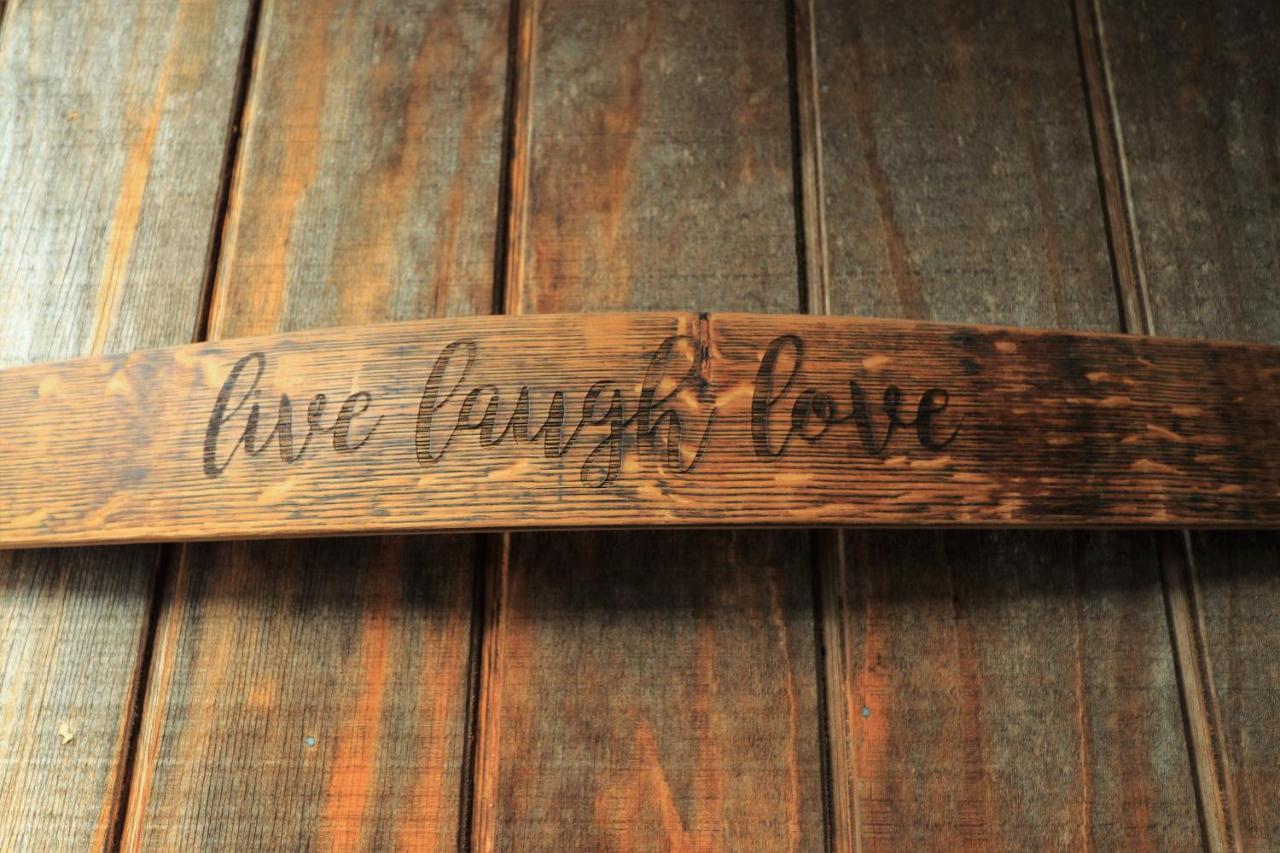マスタートン Le Gra Vineyard And Winery Bed & Breakfast エクステリア 写真