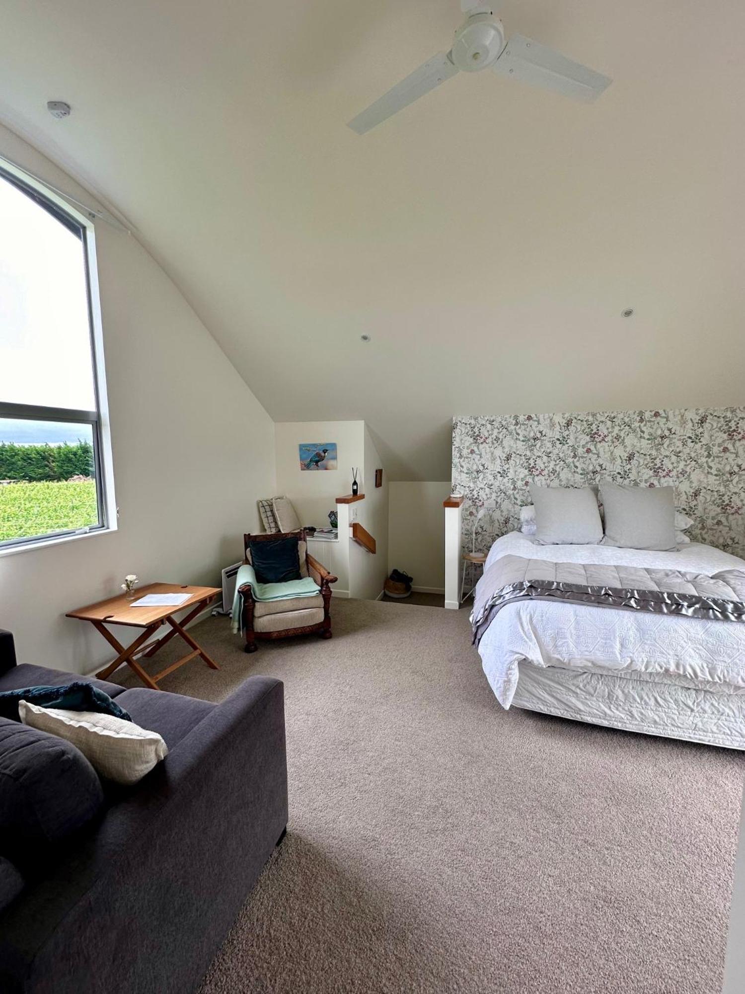 マスタートン Le Gra Vineyard And Winery Bed & Breakfast エクステリア 写真