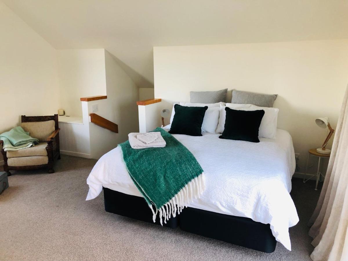 マスタートン Le Gra Vineyard And Winery Bed & Breakfast エクステリア 写真